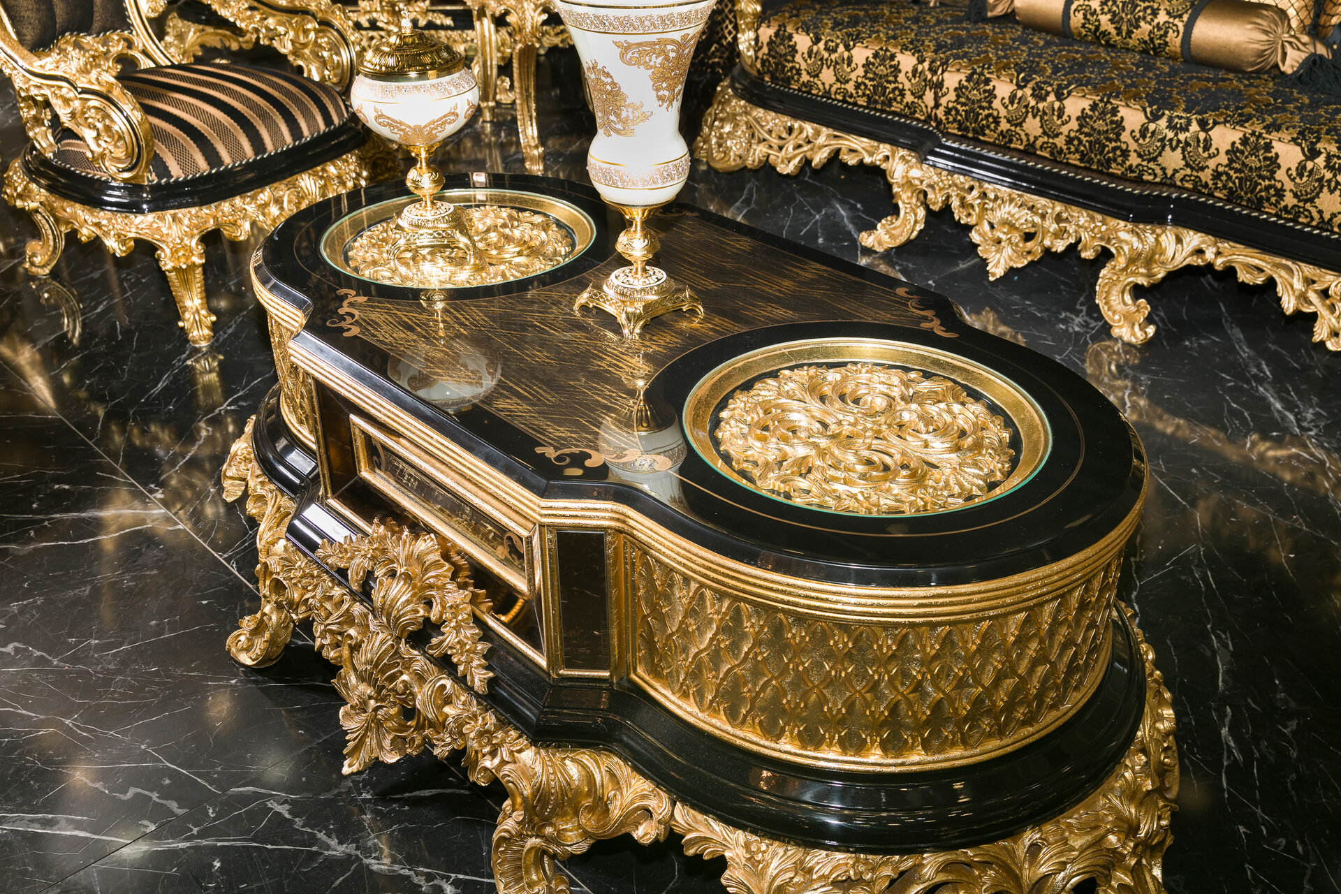 Şehrazat Siyah Gold Koltuk Takımı